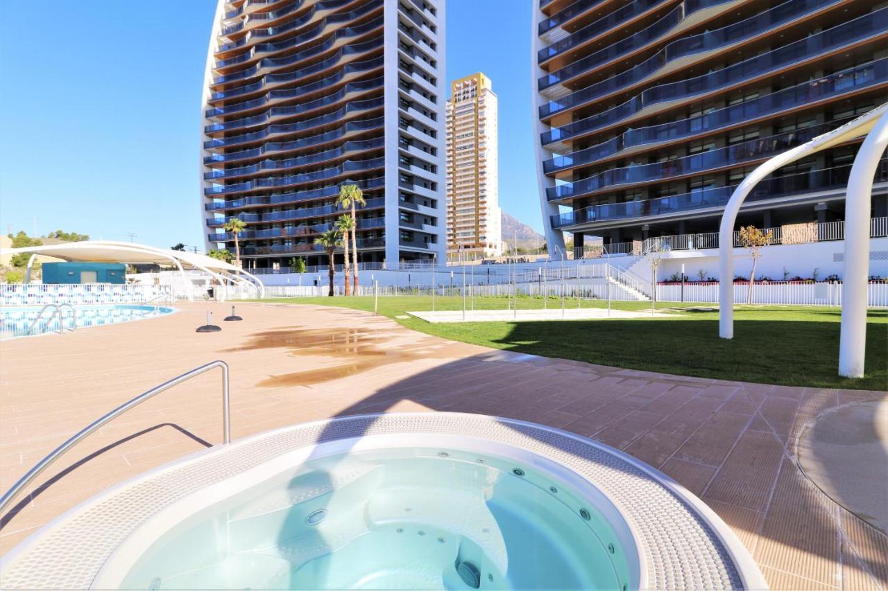 Sunset Waves Deluxe Apartments Poniente Beach Resort 貝尼多姆 外观 照片