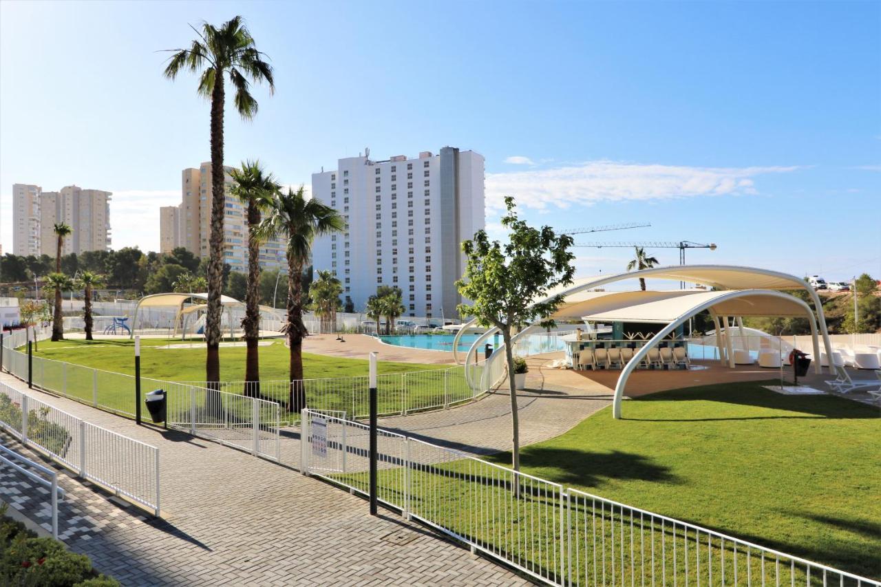 Sunset Waves Deluxe Apartments Poniente Beach Resort 貝尼多姆 外观 照片